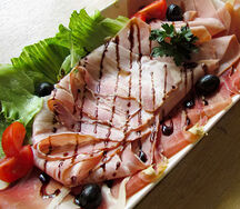 Мясная тарелка