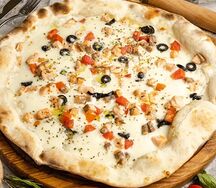 Пицца с лососем