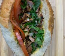 Шаурма в хлебе со свининой