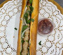 Люля в багете из курицы