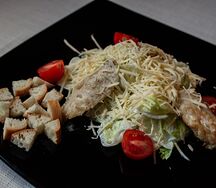 Цезарь с курицей