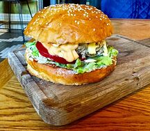 Бахаратли Таук