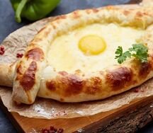 Хачапури по-аджарски маленькое