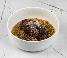 Паста Орзо с телячьими щечками	