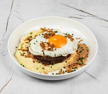 Бифштекс из мраморной говядины с картофельным пюре	