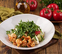 Салат с креветками и авокадо