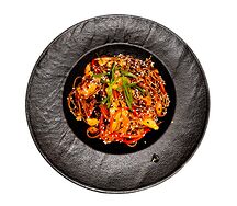 Соба с курицей в кисло-сладком соусе