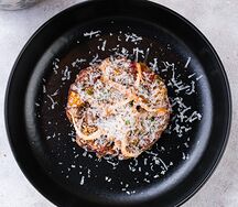 Тартар говядина с маринованными вешенками