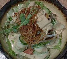 Салат с кальмаром