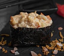 Острый гункан с креветкой