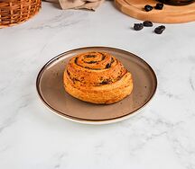 Любимчик с маком и изюмом