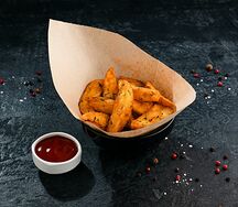 Картофель по-деревенски с кетчупом