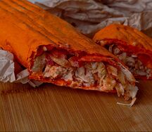 Шаурма мини с курицей в сырном лаваше