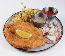Шницель из курицы с фри