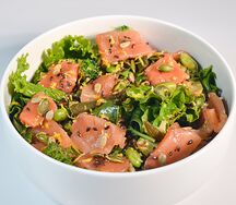 Лосось с кунжутной заправкой 