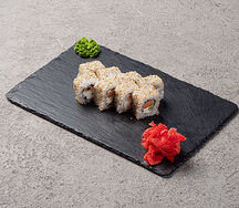 Ролл криспи лосось