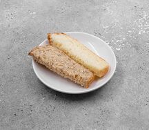 Два кусочка хлеба