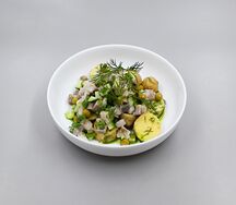 Салат из сельди с молодым картофелем