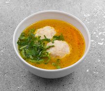 Суп куриный с фрикадельками