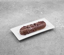 Эклер шоколадный