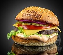 Бургер со спайси-соусом