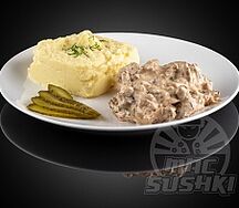 Бефстроганов с картофельным пюре