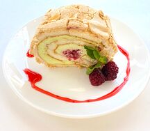 Рулет фисташковый