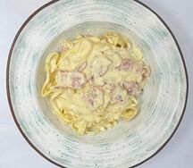 Тальятелле с соусом карбонара