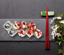 Ролл с креветкой и тунцом