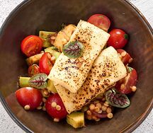 Салат с птитимом и халлуми