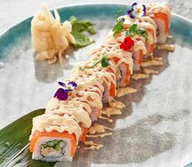 Сладкий карри с лососем и креветками