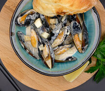 Мидии в соусе блю чиз