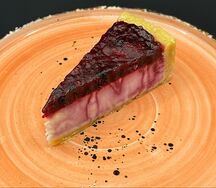 Чизкейк с лесными ягодами