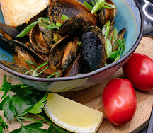 Мидии в соусе том ям