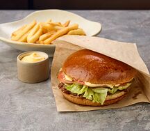 Бургер с рваной говядиной