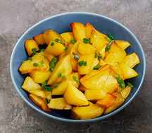 Жареный картофель с луком