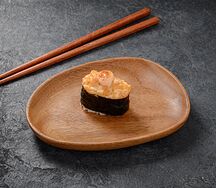 Запеченные суши с креветкой 