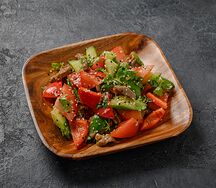 Азиатский салат с говядиной