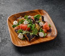 Салат с хрустящими баклажанами