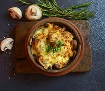 Шампиньоны с сыром сулугуни 