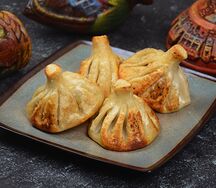 Жареные хинкали из свинины и говядины