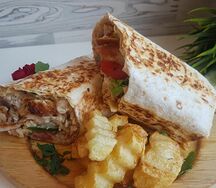 Шаверма в лаваше с картошкой