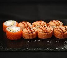 Ролл Филадельфия запеченная