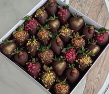 Клубника в шоколаде Волшебная ночь