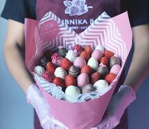 Букет из клубники в шоколаде Mикс M