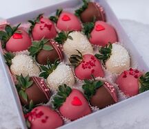 Клубника в шоколаде Снежная королева