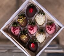 Клубника в шоколаде Ассорти