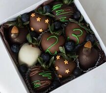 Клубника в шоколаде 23 февраля 9 ягод