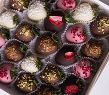 Клубника в шоколаде Ассорти 25 ягод