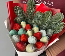 Букет из клубники в шоколаде Праздничный S